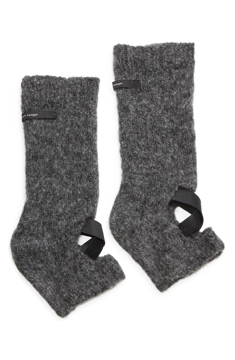 Meruert Tolegen Hand Knit Cutout Leg Warmers, Main, color, Grey