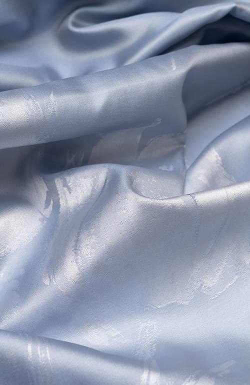 Elizabetta Fortuna In Gray