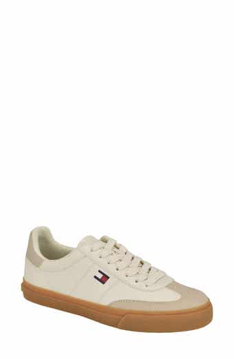 Lazsie Lace-Up Sneaker