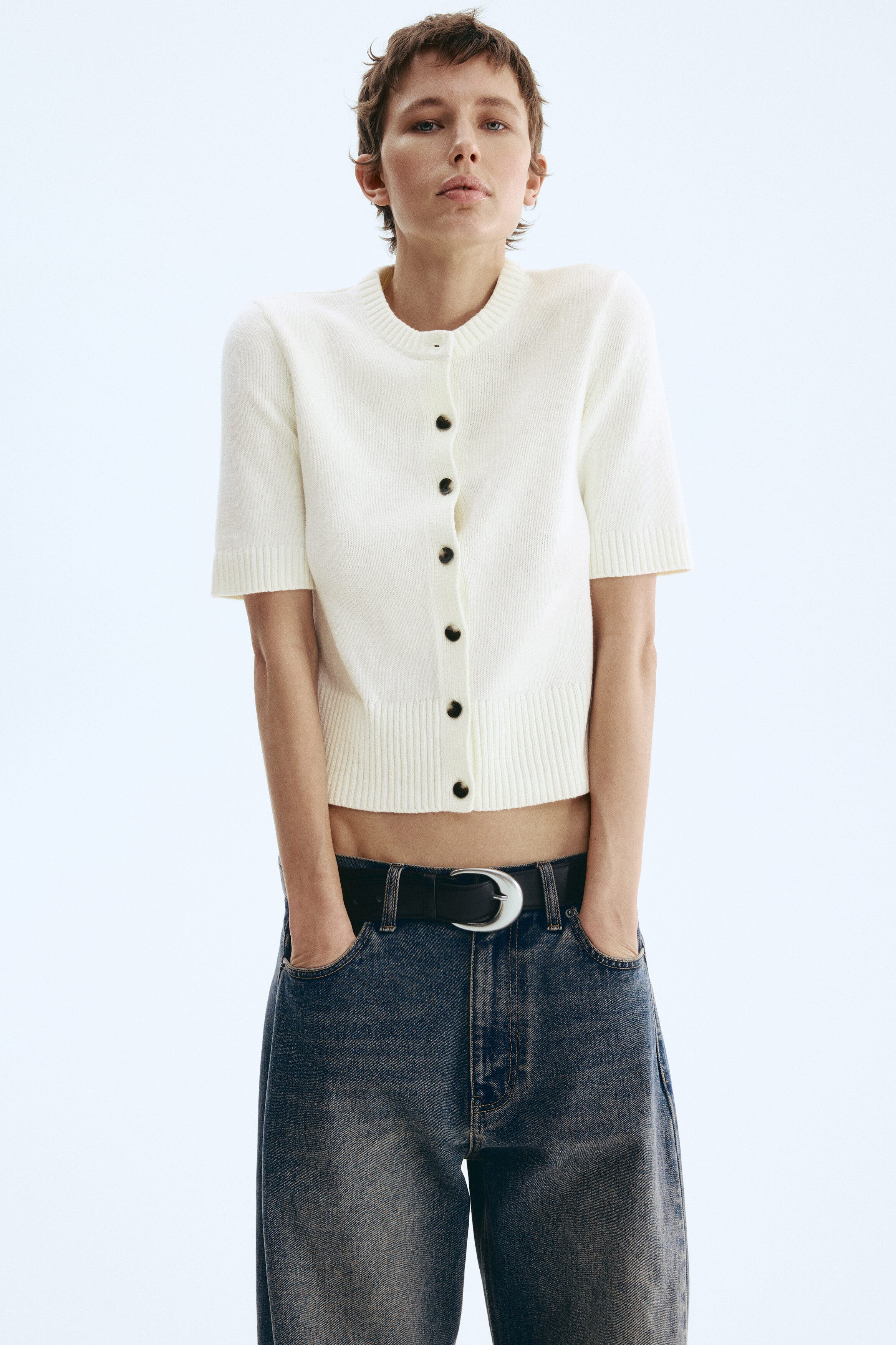 Short-sleeved cardigan - image 2