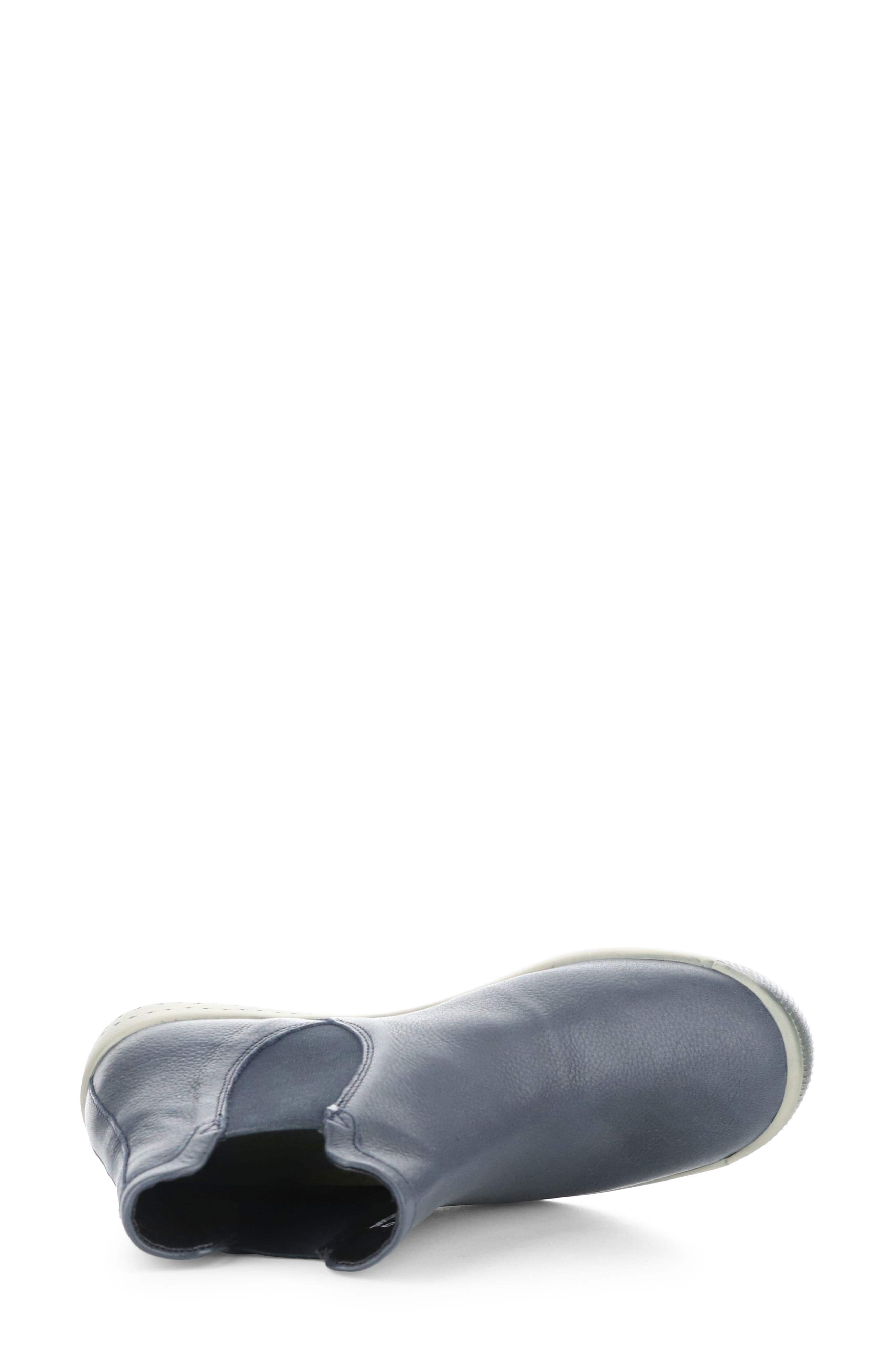Softinos by Fly London Itzi Chelsea Boot, Alternate, color, 002 Navy Washed Leat