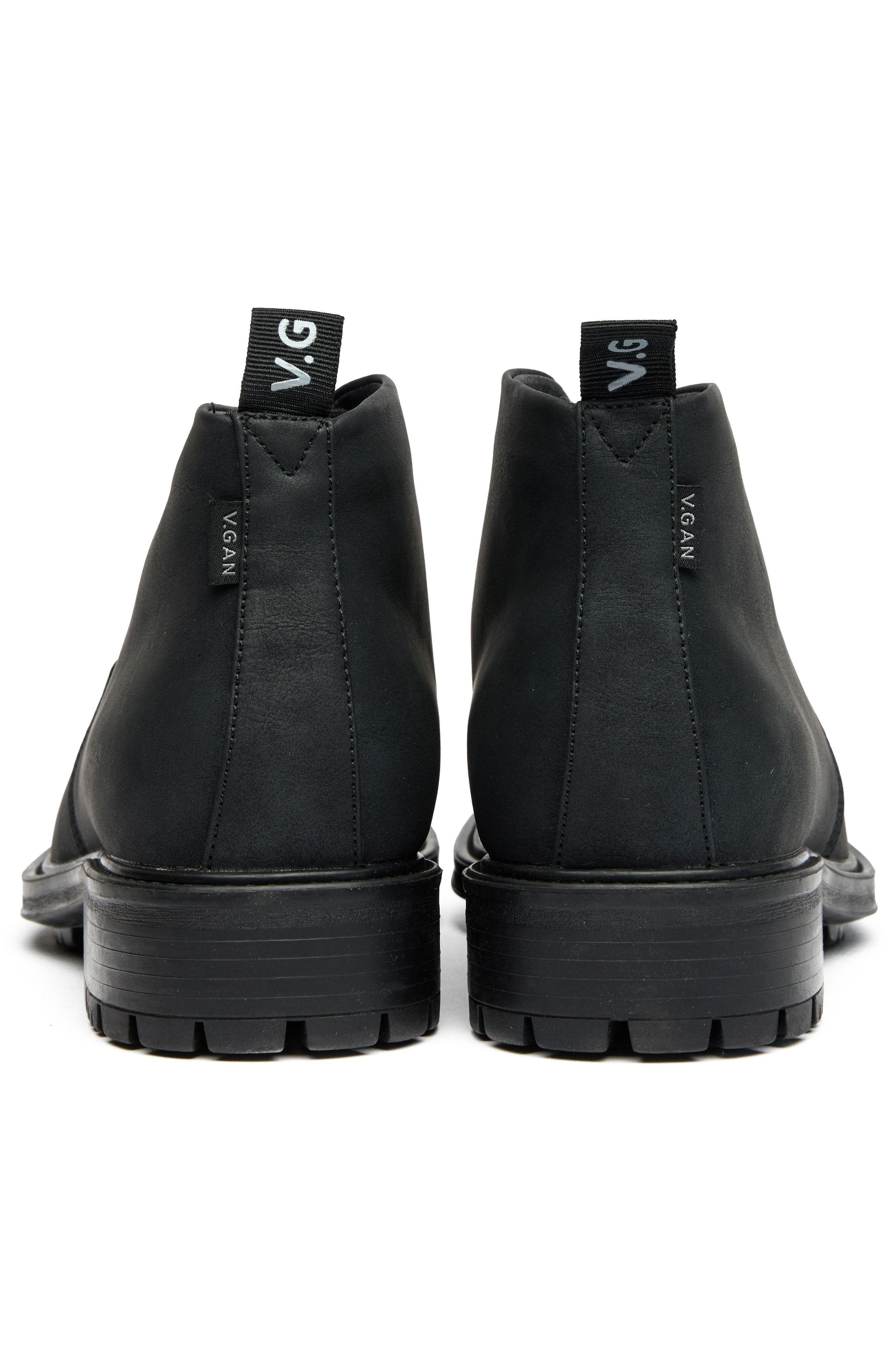 V.GAN LONDON Endive Chukka Boots, Alternate, color, Black