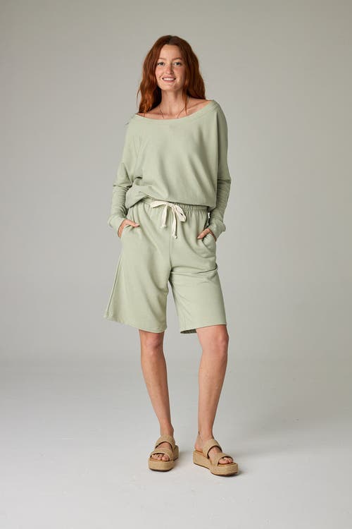 Eavolu Baikal Eco-luxe Fleece Bermuda Short In Fern