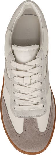 Oasis Sneaker