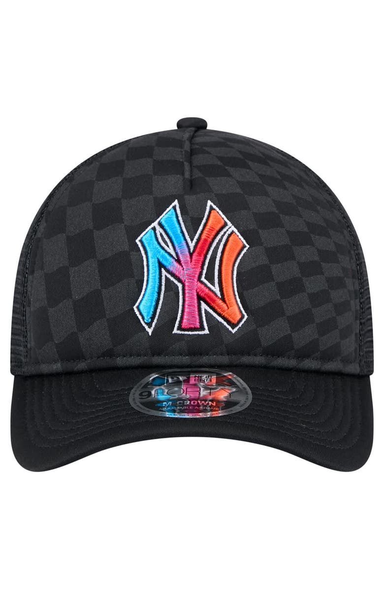 New Era Men's New Era Black New York Yankees Gradient 9FORTY A-Frame M-Crown Trucker Adjustable Hat, Alternate, color, Black