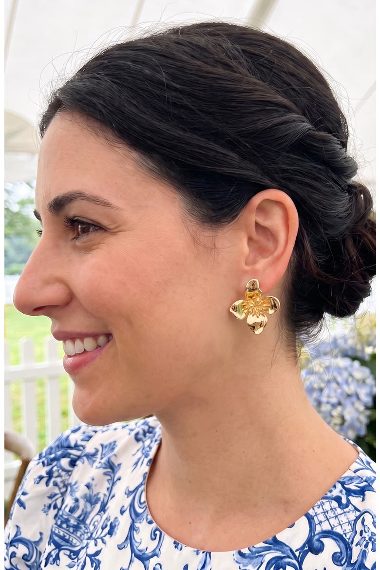 Amara Bloom Stud Earrings, Alternate, color, GOLD