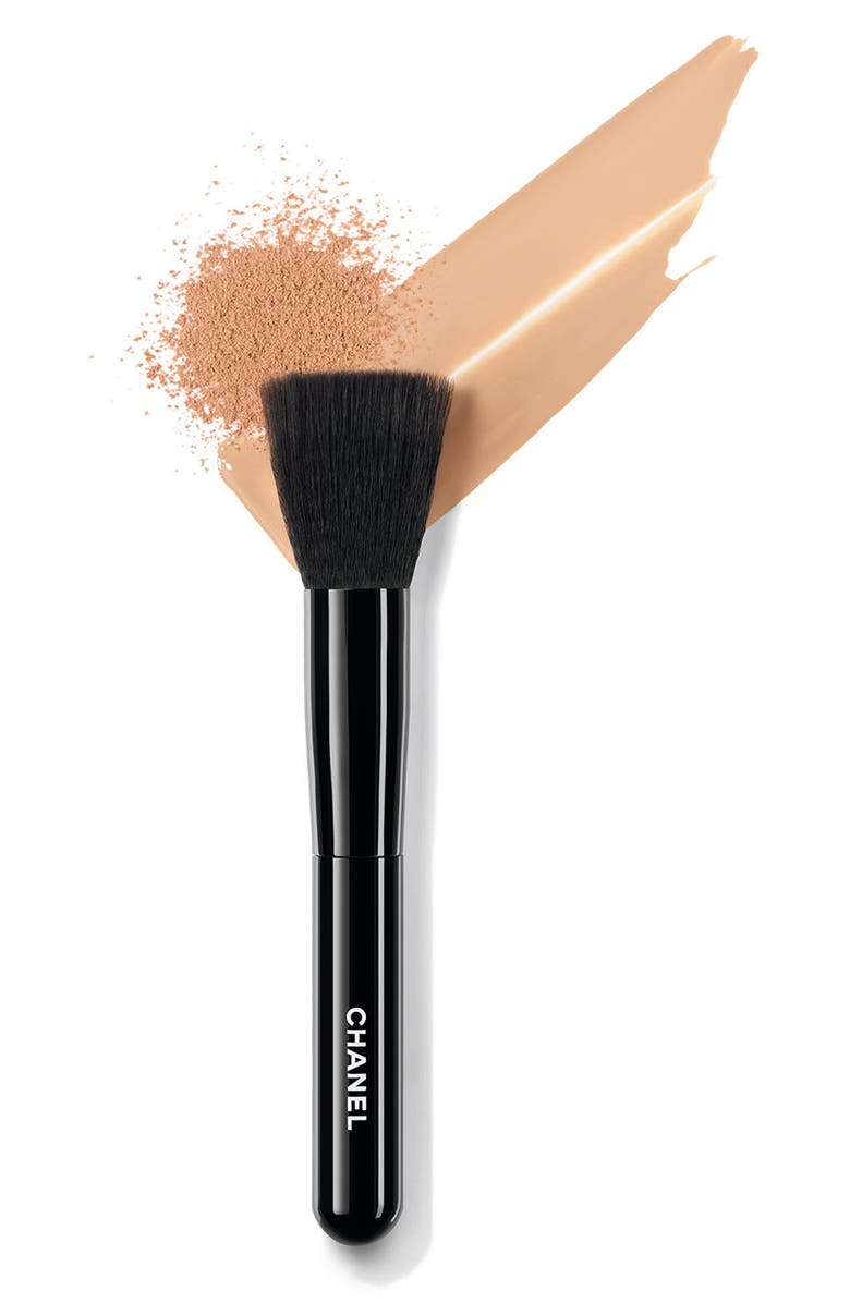 CHANEL LES PINCEAUX DE CHANEL <br />Foundation-Blending Brush, Alternate, color, 