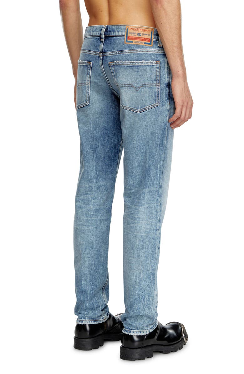 DIESEL<sup>®</sup> 2023 D-Finitive Tapered Leg Jeans, Alternate, color, 