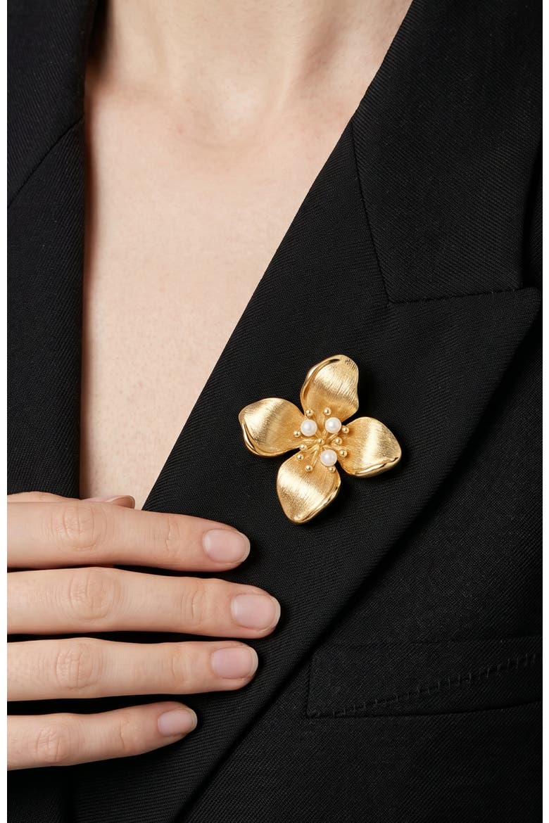 Blossom Brooch, Alternate, color, Gold & White