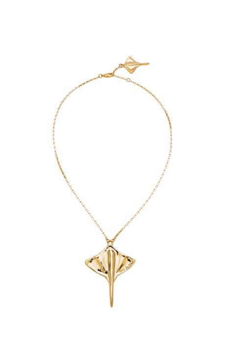 Short Chain Pendant Plated in 18K Gold with Manta Ray Figure
