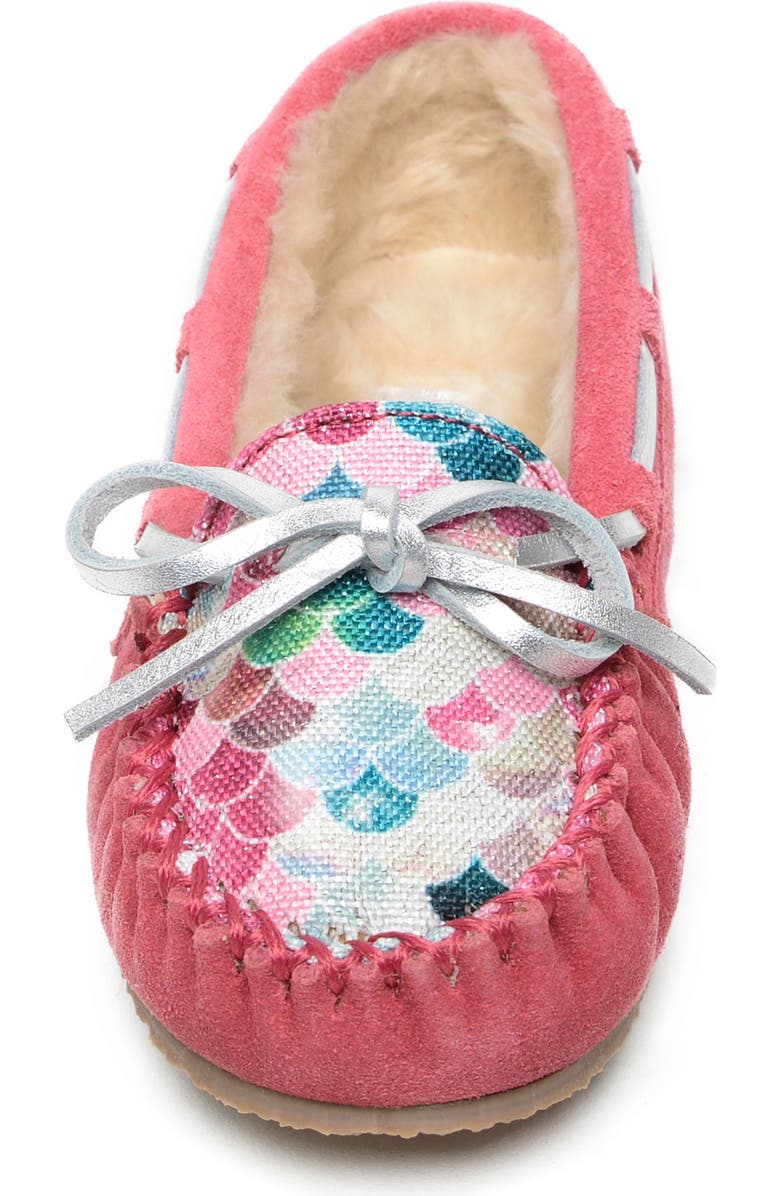Minnetonka Cassie Faux Fur Slipper, Alternate, color, Mermaid Hot Pink