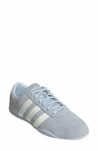 Grand Court Lo Sneaker