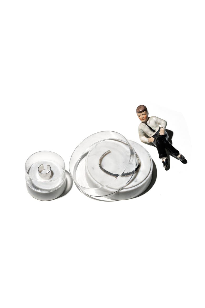 Marble Showcase, Alternate, color, White