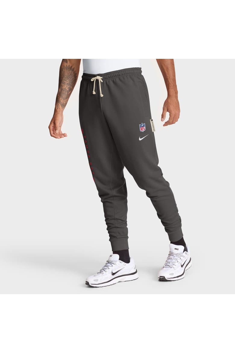 Men's Nike Pewter Tampa Bay Buccaneers Sideline Standard Issue Ground Game Dri-FIT Taper Pants, Alternate, color, Pewter