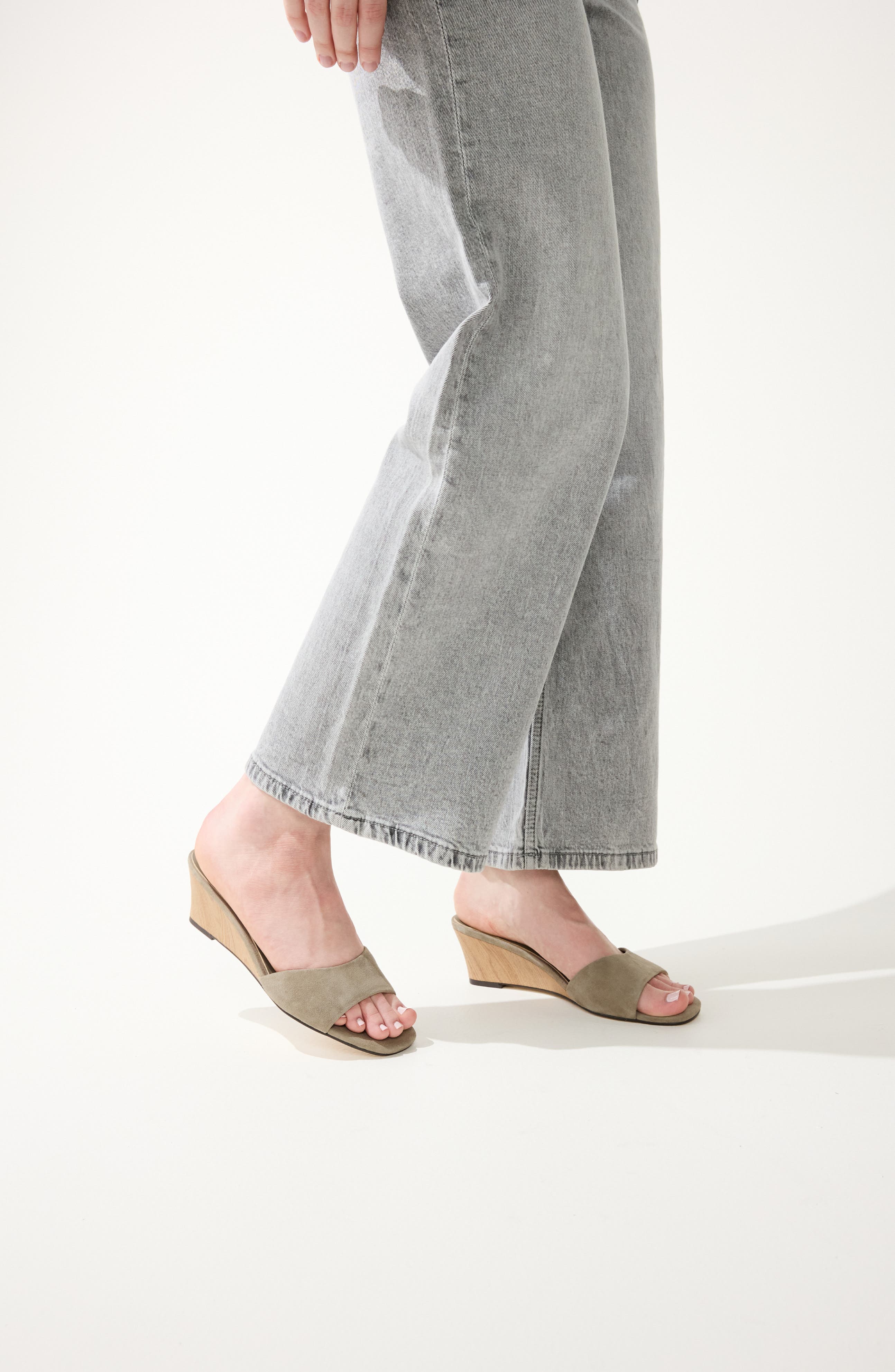 Yosi Samra Jada Wedge Slide Sandal, Alternate, color, Taupe