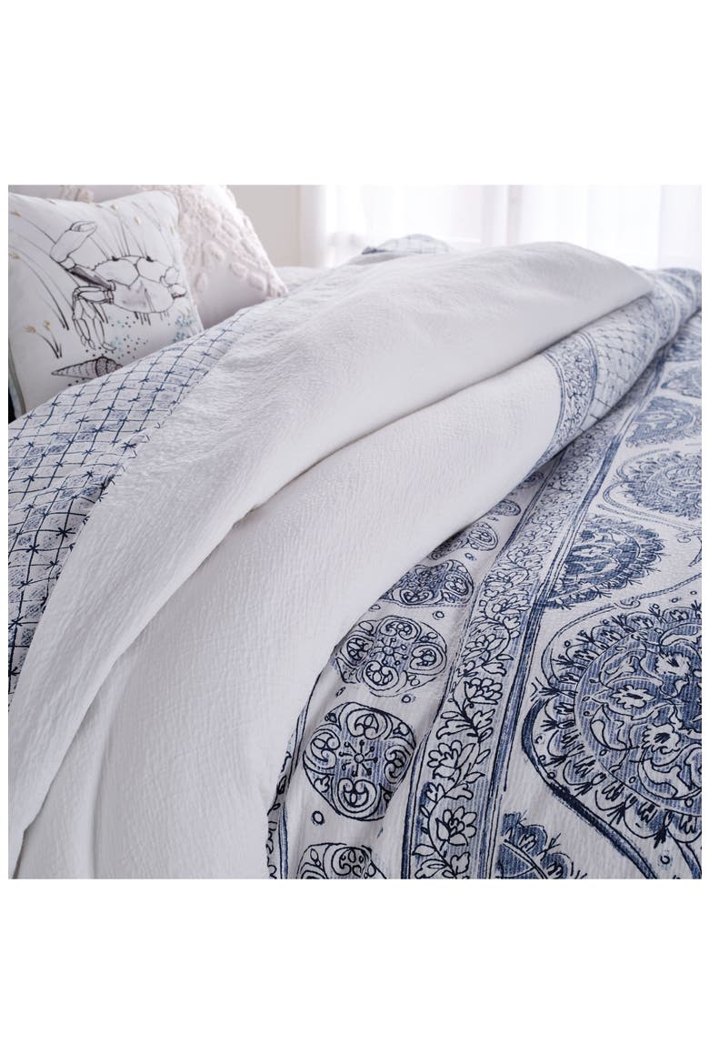 Matelassé Medallion Bedding Collection, Alternate, color, BLUE