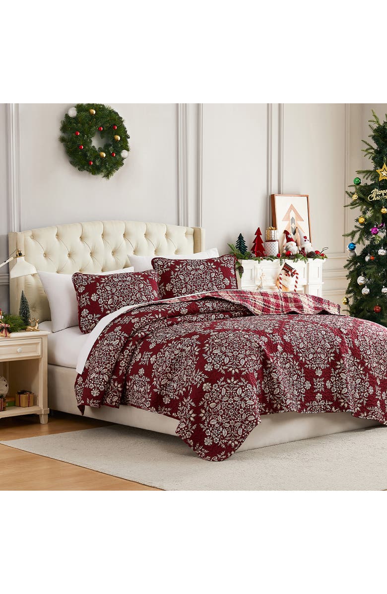 SOUTHSHORE FINE LINENS Christmas Carol Oversize Holiday Quilt Set, Alternate, color, Christmas Carol