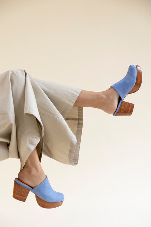 Fortress Ava Clog Mule In Cornflower Suede