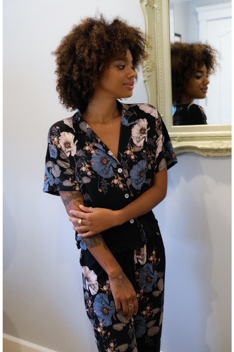 Margot Crop Pajamas (Nordstrom Exclusive), Alternate, color, LUNA BLACK/ FLORAL