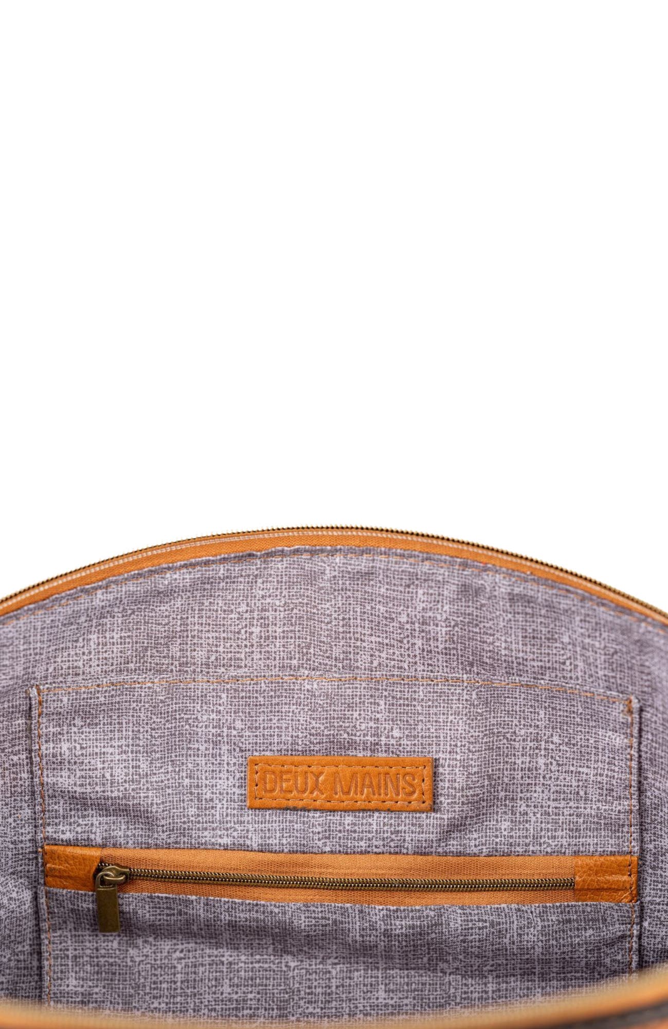 Deux Mains East-West Bag, Alternate, color, Cognac