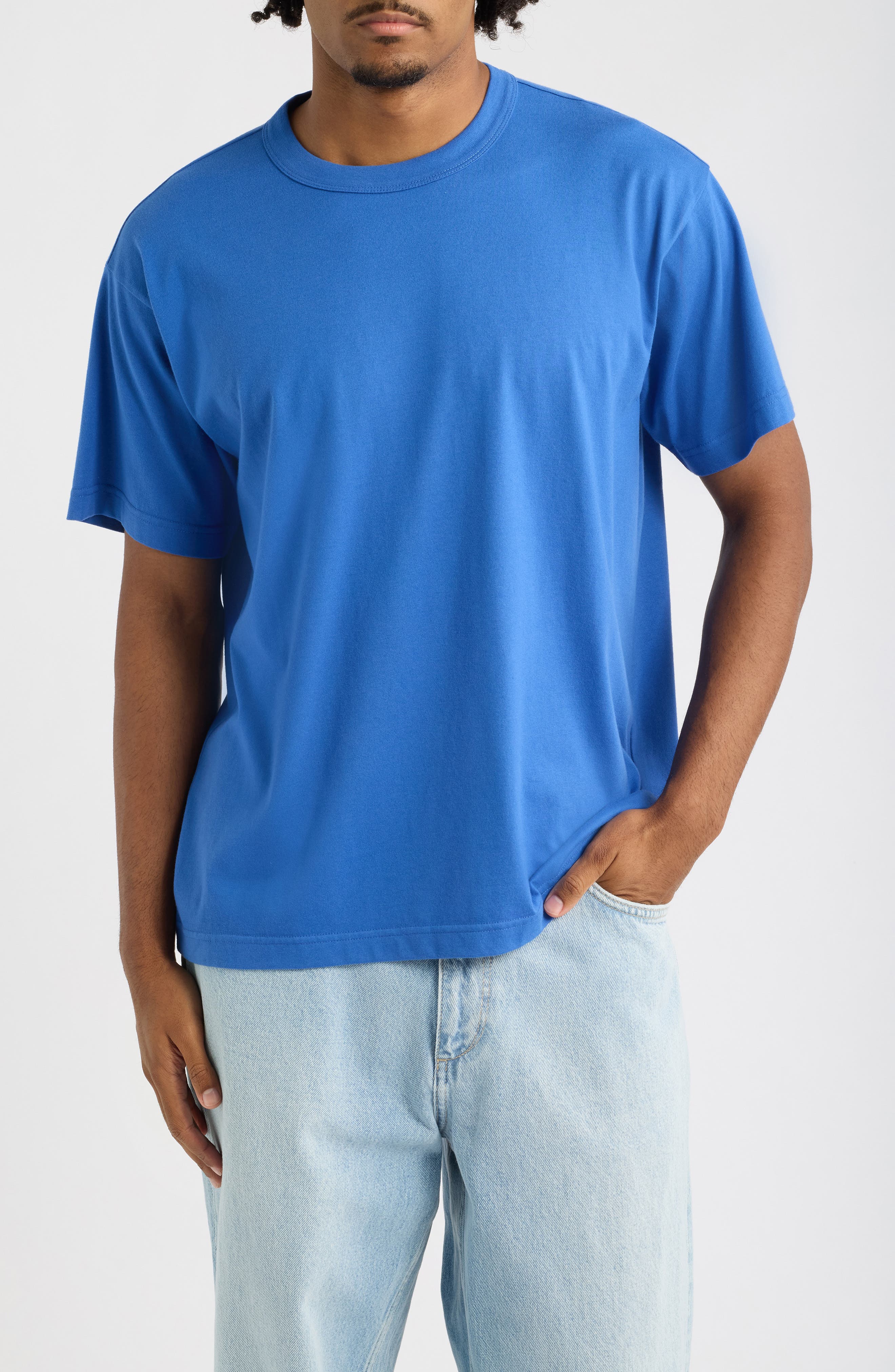 BLUE NOUVEAN