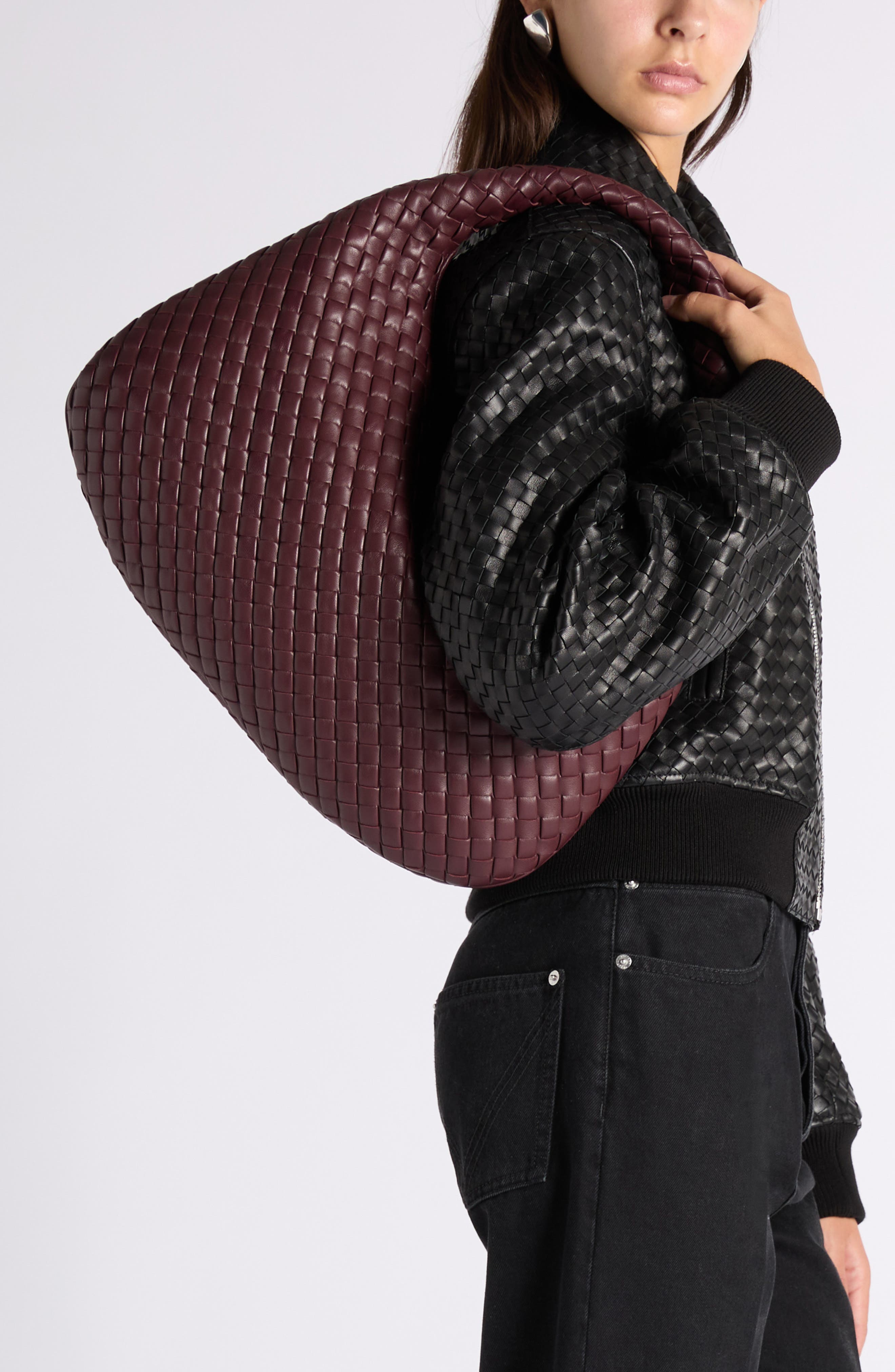 Bottega Veneta Borsa Intrecciato Leather Shoulder Bag, Alternate, color, 6147 Deep Mahogany-Mb