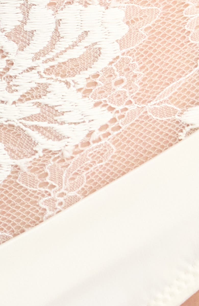 Hunkemöller Tiah Eyelash Lace Trim Cross Front Thong, Alternate, color, Snow White