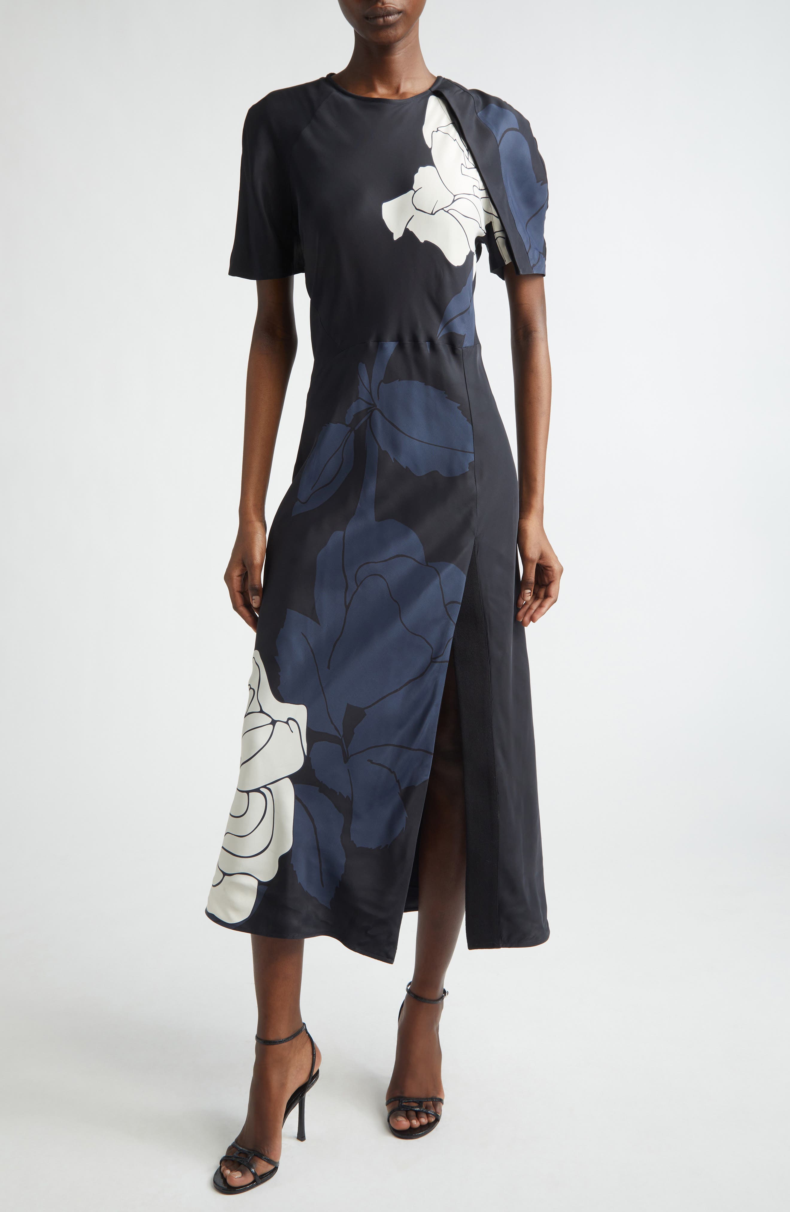 selected DARK NAVY PALE ROSE