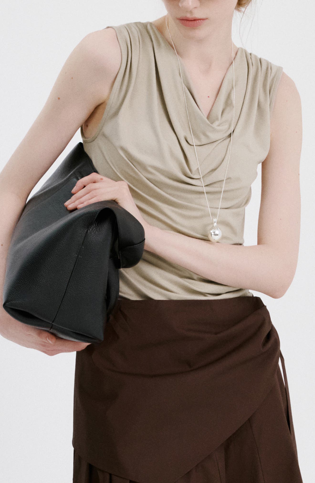 Camiseta Cowl Neck T-Shirt - image 3