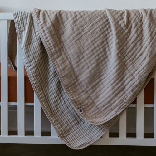 Parker Baby Co. Muslin Quilt In Alpaca