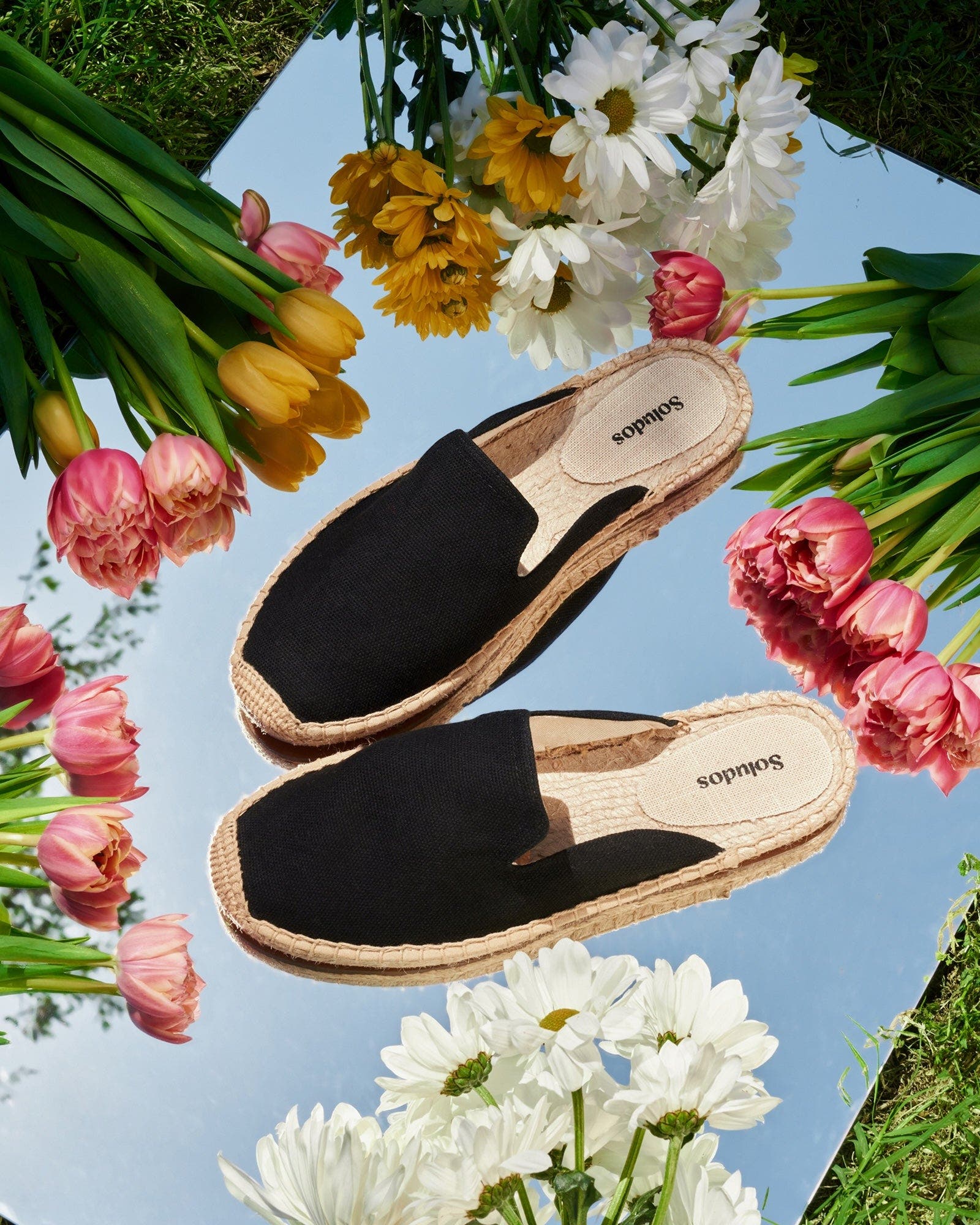 Soludos The Dali Mule Canvas Colors Espadrille, Alternate, color, Noche Black