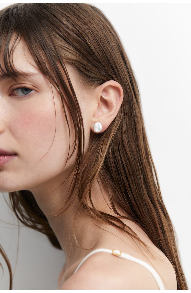 Nadri Madrid Small Freshwater Pearl Stud Earrings, Alternate, color, Gold