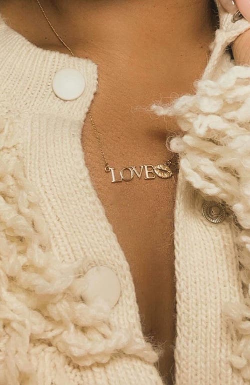 Gwen Beloti Lip Love Necklace In Gold