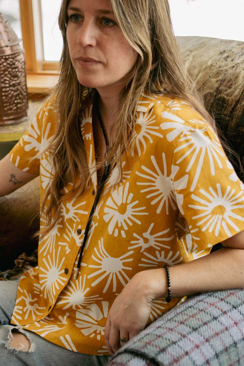 Mila Cropped Shirt, Alternate, color, Solar Bloom