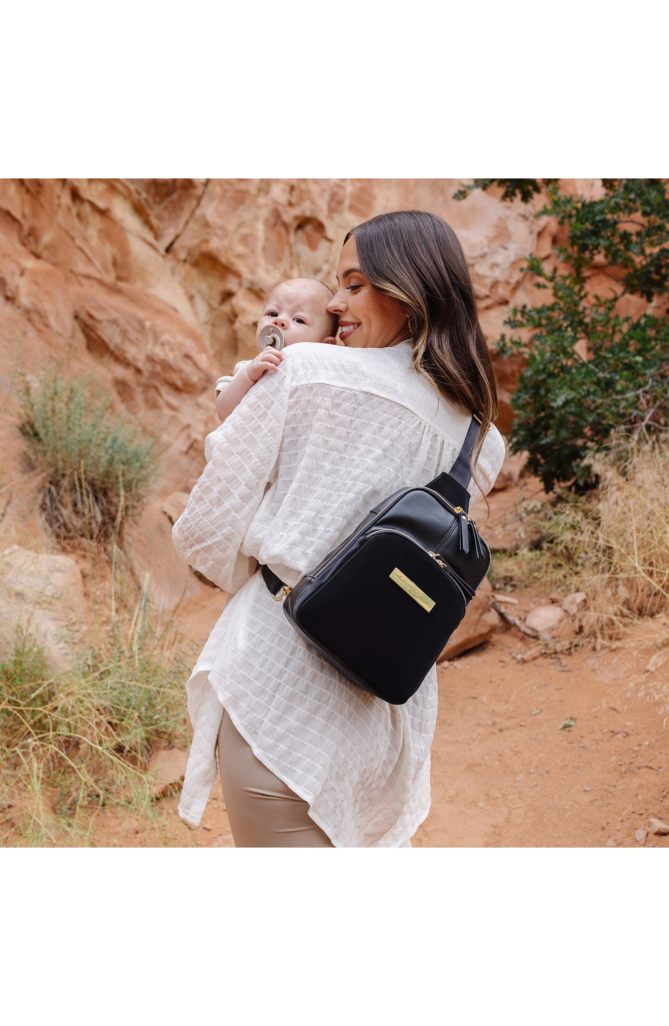 Petunia Pickle Bottom Crisscross Sling Bag, Alternate, color, Black