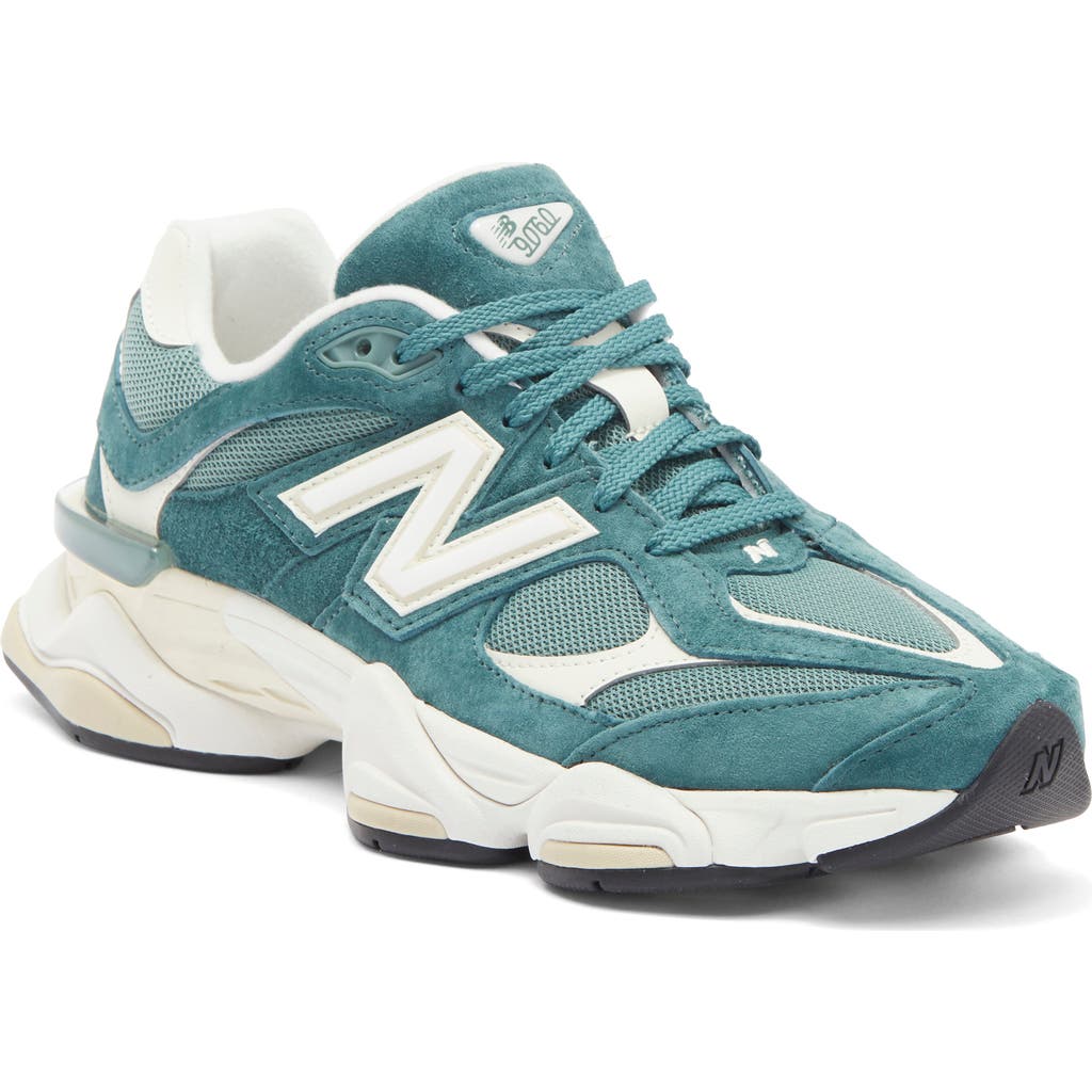 New Balance Gender Inclusive 9060 Sneaker