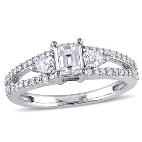 Diamond 3-Stone Split-Shank Engagement Ring 14k