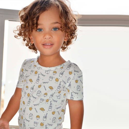 Bellabu Bear Milk & Cookies Kids 2-piece Short Sleeve & Shorts Pajama Set In White