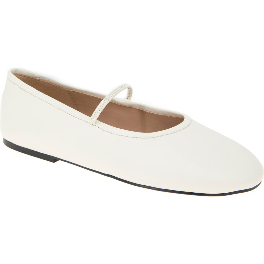 Bcbgeneration Marzi Mary Jane Flat In Blanc