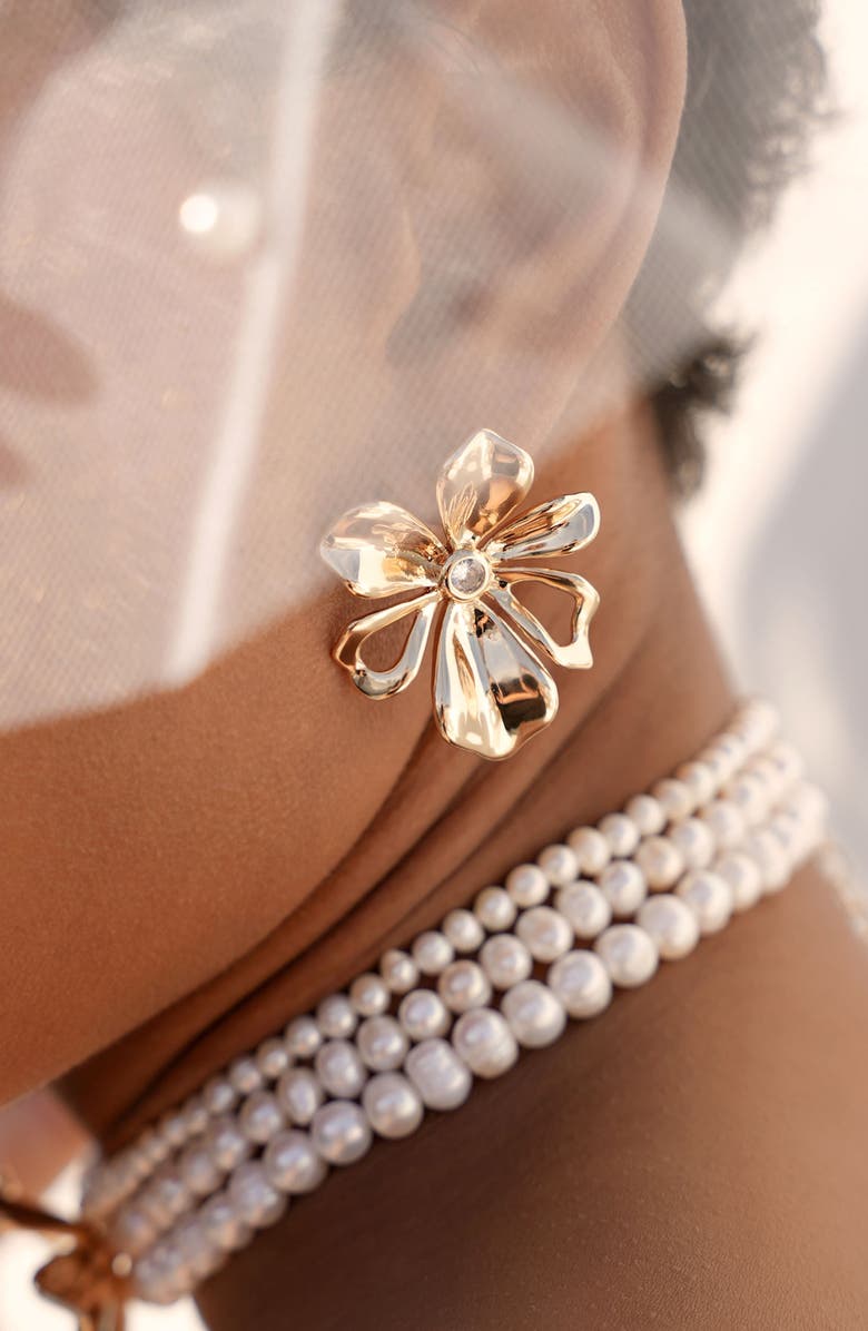 Ettika Petals Stud Earrings, Alternate, color, Gold