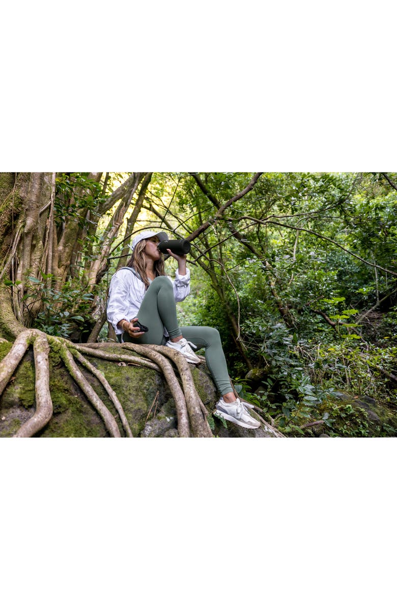 Hydro Flask 40-Ounce Wide Mouth Cap Water Bottle, Alternate, color, Black