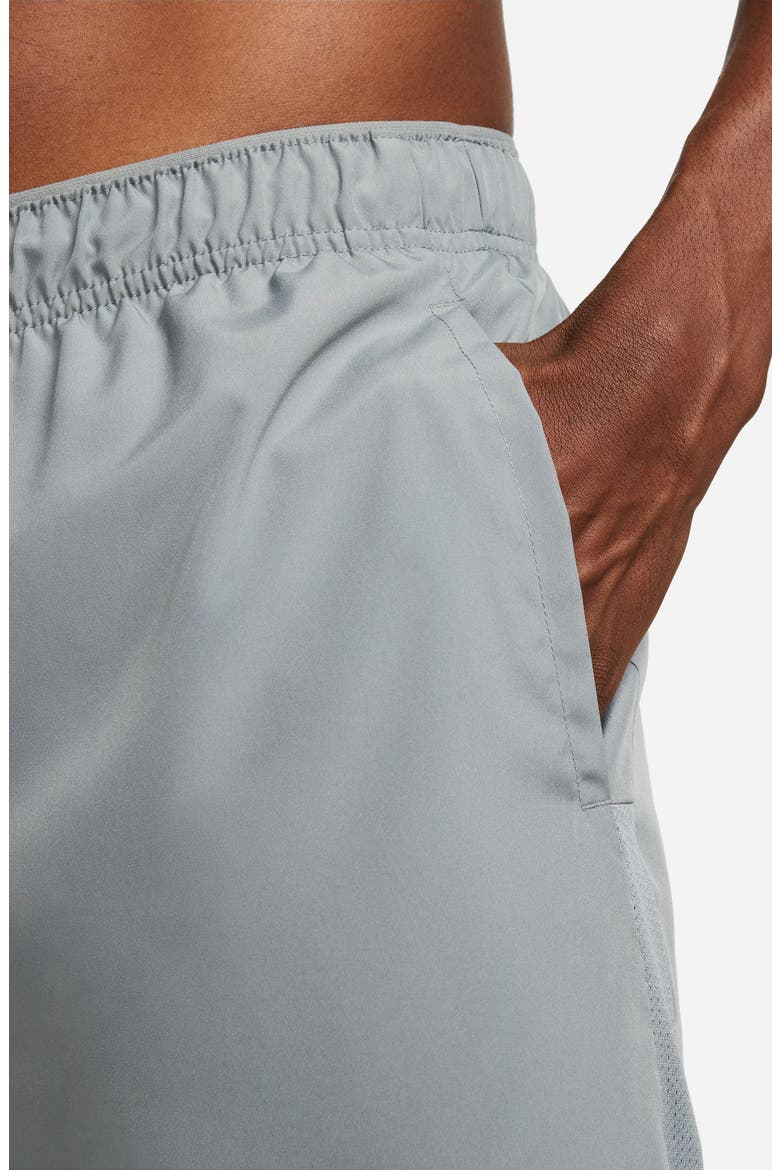 Dri-FIT Challenger Athletic Shorts, Alternate, color, 084 SMKGRY/REFSIL