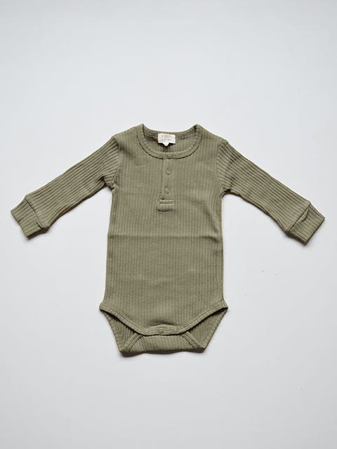 高感度ショップで2023年売れたブランド The Nordstrom | Months 18-24 Folk Simple ボトムス