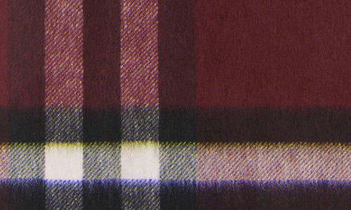 Burberry Check Patterned Cashmere Scarf Fringed Edges In Red