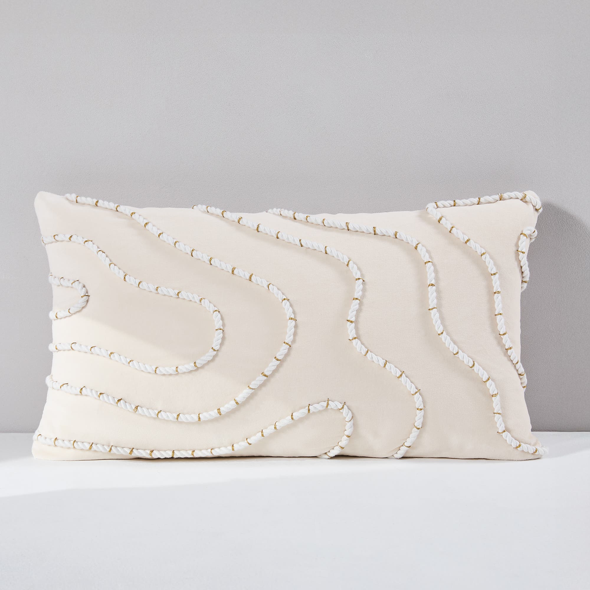 Lush Decor Yara Cotton Pillow Cover In Neutral