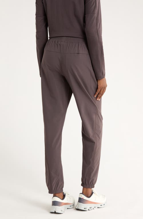 On Focus Stretch Joggers In Gray