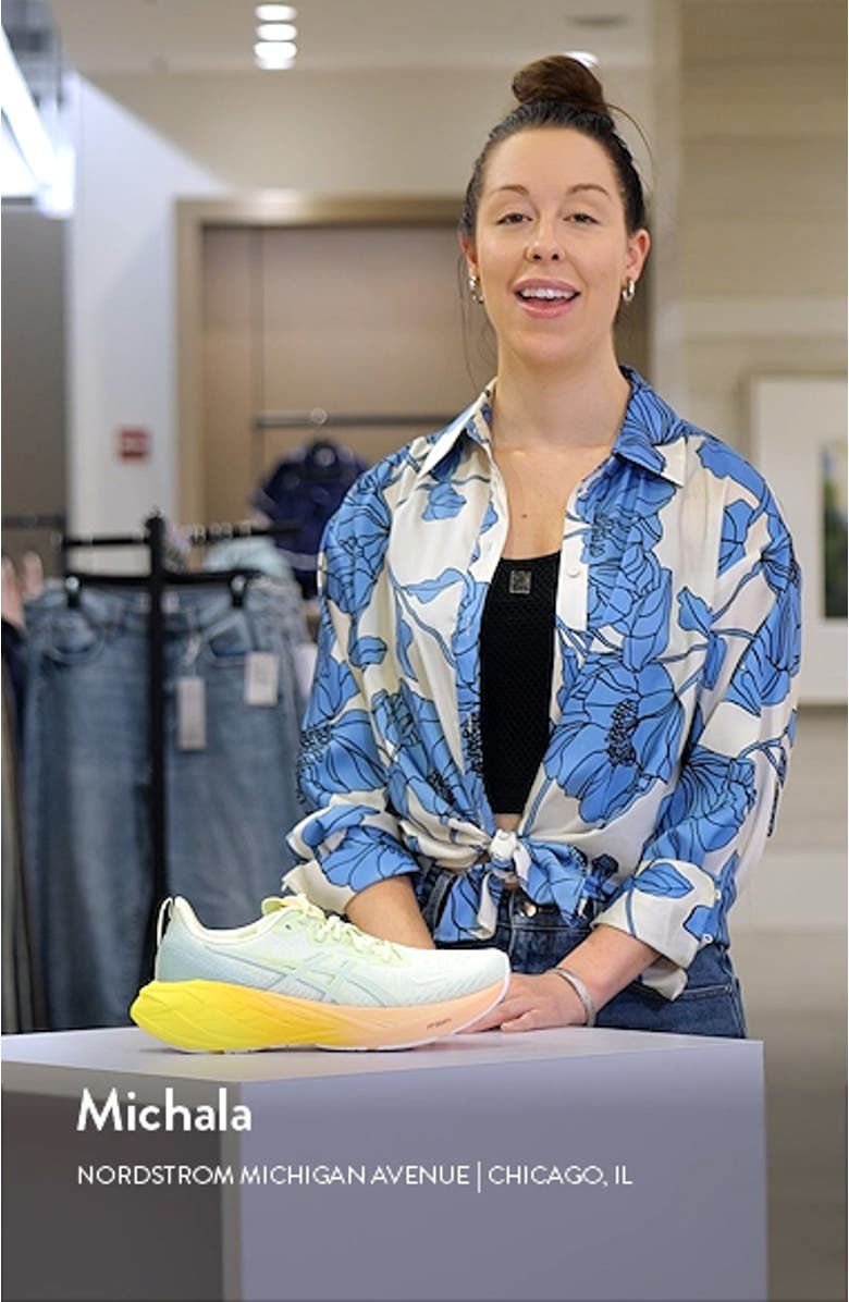 Novablast 4 Paris Running Shoe, sales video thumbnail