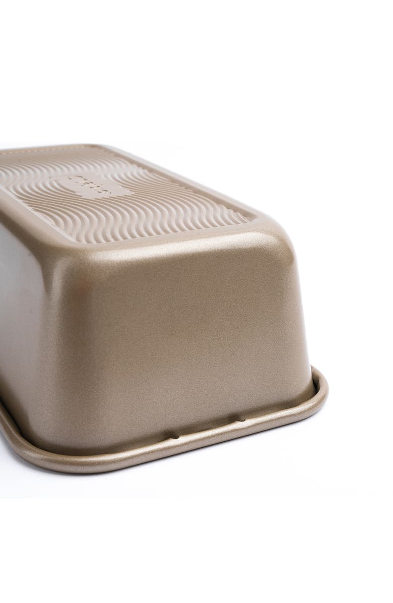 CUISIPRO 9.5 x 2.75-Inch Steel Nonstick Loaf Baking Pan, Alternate, color, Brown