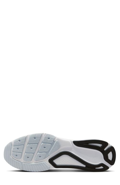 Nike Structure 26 Running Shoe In Gray