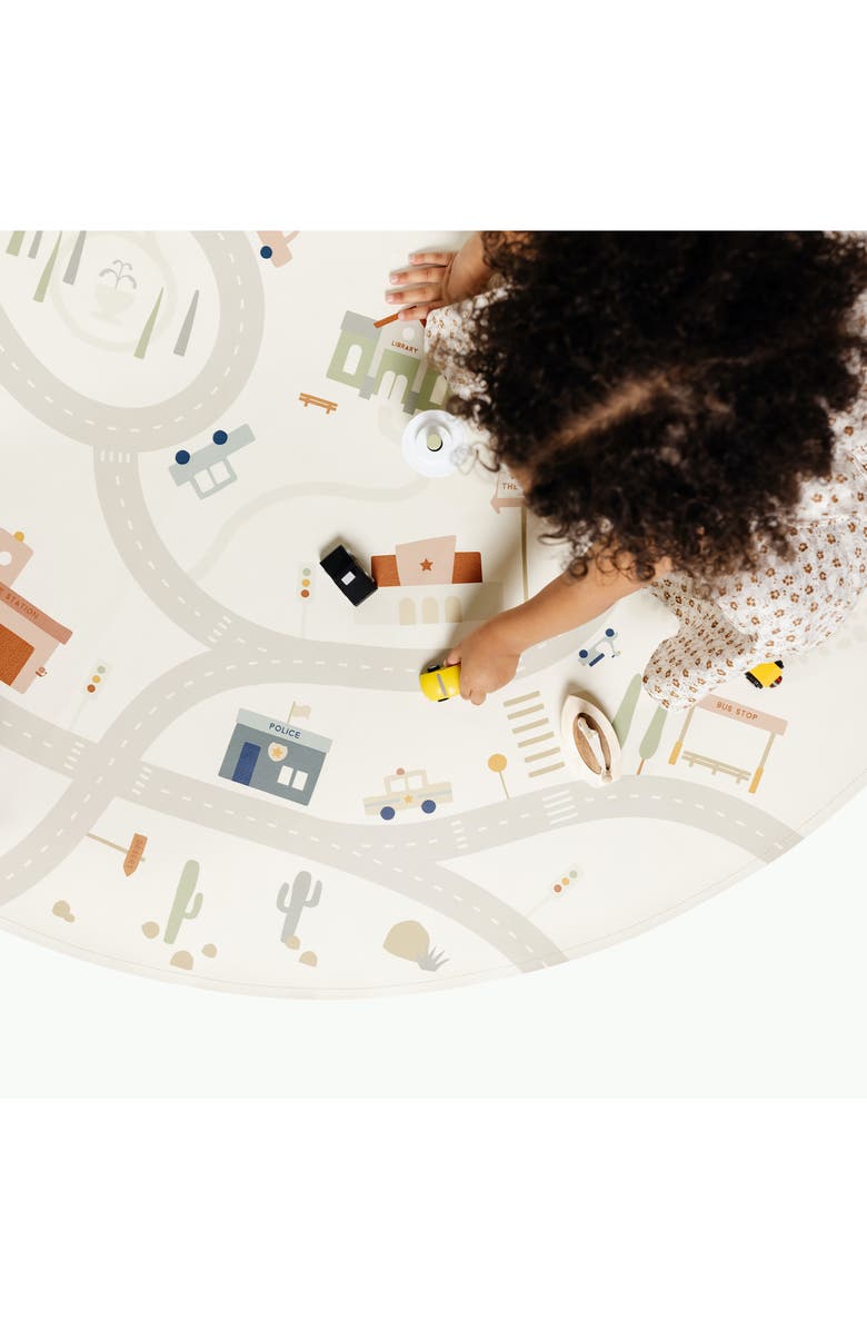 GATHRE Commons Print Round Leather Play Mat, Alternate, color, Commons